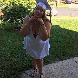 Meet your Posher, Katelyn